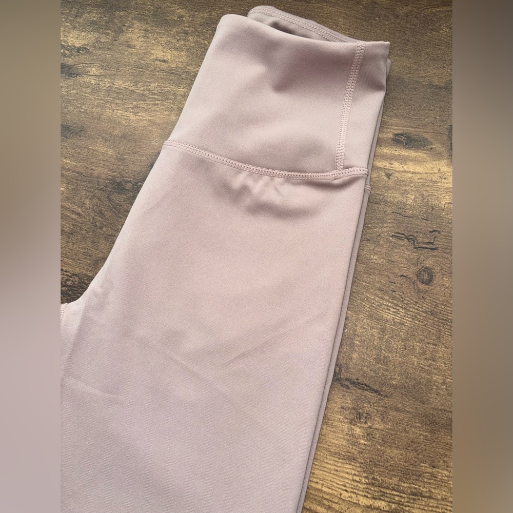 NWOT Taupe Capri Leggings